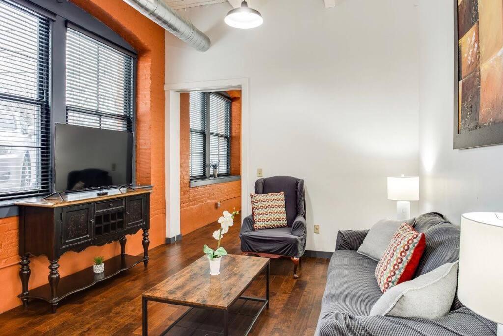 Centric Ny Style Loft W/King Bed Leilighet Rochester Eksteriør bilde